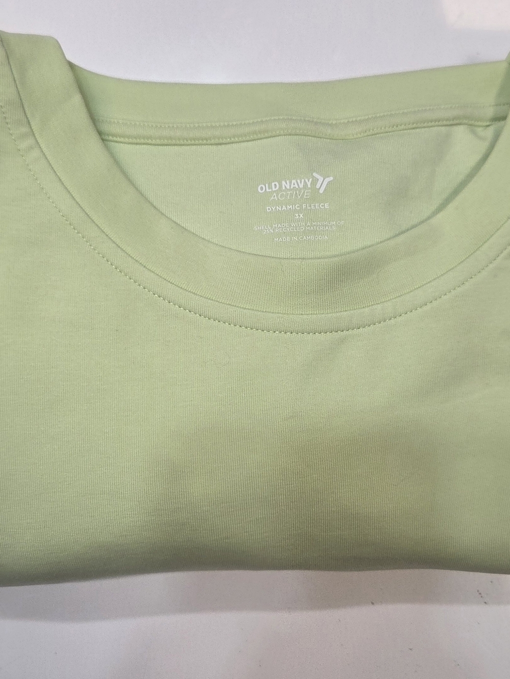 Old Navy Active Light Green Crewneck Tee